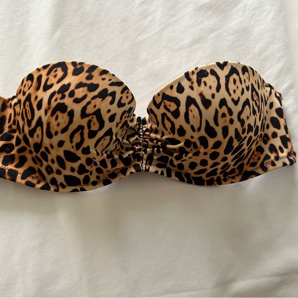 Victoria's Secret Leopard Print Strapless Bikini Top with straps